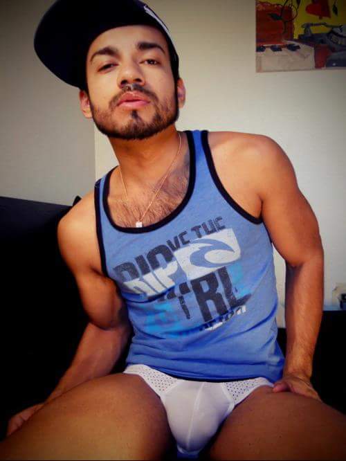 giovenale23's tweet photo. Entre más apretados mejor se marca 🍆👊🔥💥���💦💦 https://t.co/DsSUJCMVzi