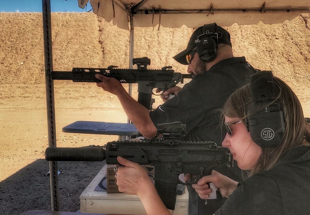 AZWS's tweet photo. @spitfire_.308 👈 Follow this #badass! 👊🔫
・・・
When you FINALLY get to meet up. #IGtribe #azws #rangeday #siglife #rattler #mcx #vitrus #wefrans #pewpewlife #badasses #wegotthis #allthesig #SIGNESS #AZGF2018 #holyhashtags #AZWS #Rangeday at @azgfd

https://t.co/TvSNTmF143 https://t.co/WvEtIqrCJf
