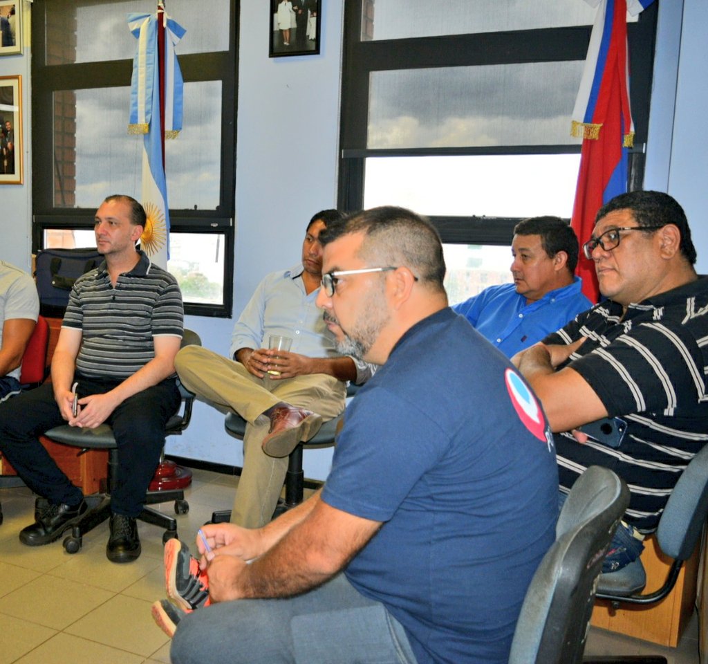 pinky_enriquez's tweet photo. Coordinando actividades con los delegados y con representantes de distintas áreas de la Municipalidad https://t.co/sMcgNDQGNt