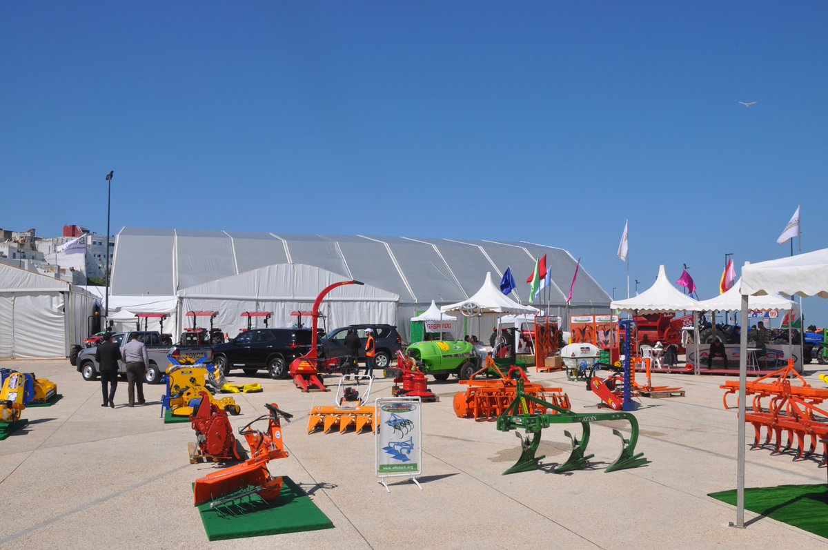 jamilrhaimi's tweet photo. La 2ème édition du Festival national des petits fruits rouges, placée sous le thème “l’organisation interprofessionnelle, un puissant levier de développement du secteur des petits fruits rouges”, s’est ouverte, jeudi à Larache, en présence du ministre de l’Agriculture, ... https://t.co/6l1GZfCQou