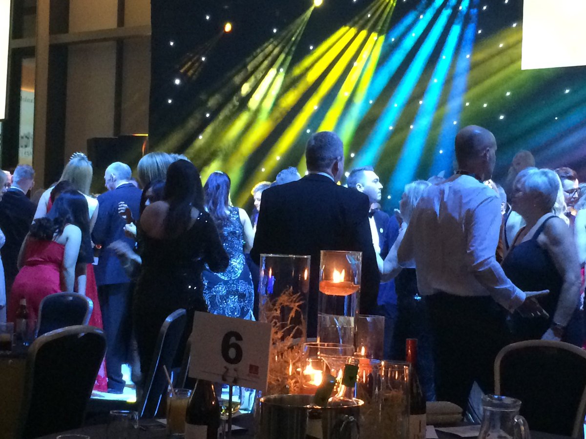 At the 🧚🏻‍♂️amazing🧚🏻‍♀️ <a href="/WeLoveMCRfund/">We❤️Mcr Fund</a>  Glitz Ball @Shane231189 @MissMervyn <a href="/CherylPinner1/">Cheryl Pinner</a> are dancing up a storm 💃🏽💃🏽🕺🏻🕺🏻