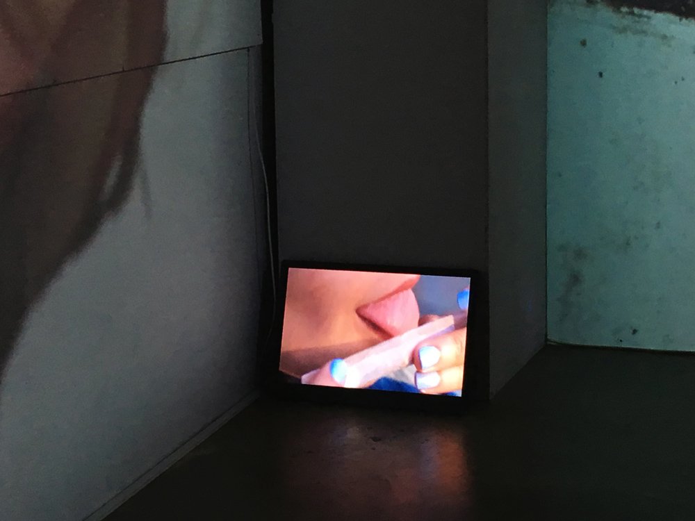 artbava's tweet photo. 아웃사이트에서 진행중인 미트라 사보리 Mitra Saboury 개인전 <Filthy Middles 더러운 중간>에 다녀왔습니다. 전시는 3월 30일(금요일) 종료예정이라고 합니다. https://t.co/PSSyaDBGUM https://t.co/OGH3lD3bAf