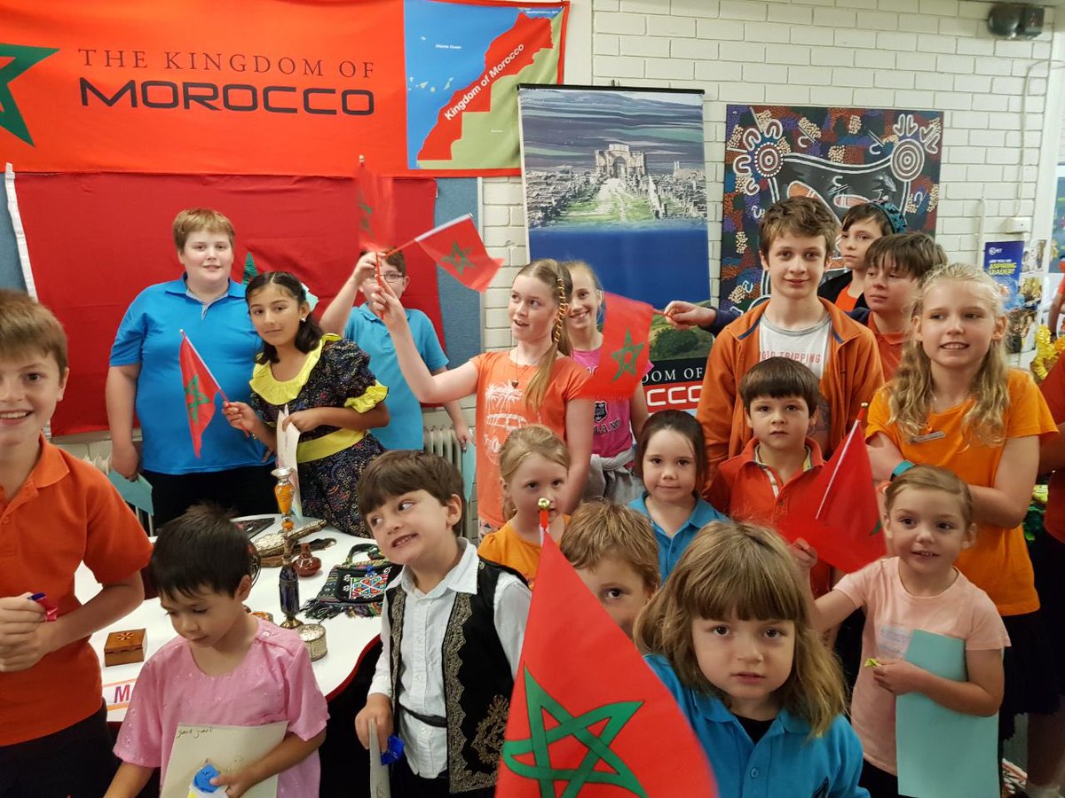 moroccoinaussie's tweet photo. Celebrating diversity & multiculturalism, the Embassy of the Kingdom of #Morocco to #Australia took part, on March 23, 2018 to the @HarmonyDay_AU at Hughes Primary School. #ACTPublicEducation @actgovernment. #everyonebelongs https://t.co/W4H84nYMA9