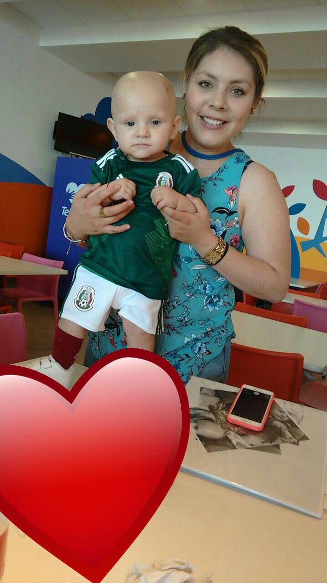 polethruiz1's tweet photo. @TeletonMexico @HospitalTeleton @TeletonUSA #MexicoDePie #SoyTestigoTeleton estamos de pie gracias a ustedes, gracias a México!!! ❤️❤️Lorenzo Valentino y su familia unidos con Teletón 💜🧡❤️🧡💜 https://t.co/Exooaqa9Xl