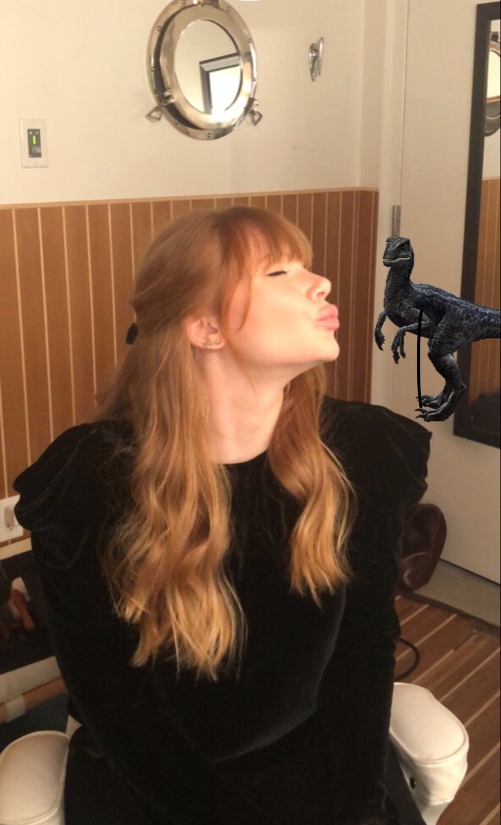 BryceDHoward's tweet photo. Blue can't help but steal every scene:) #jurassicworld https://t.co/nXv4lbgxzc