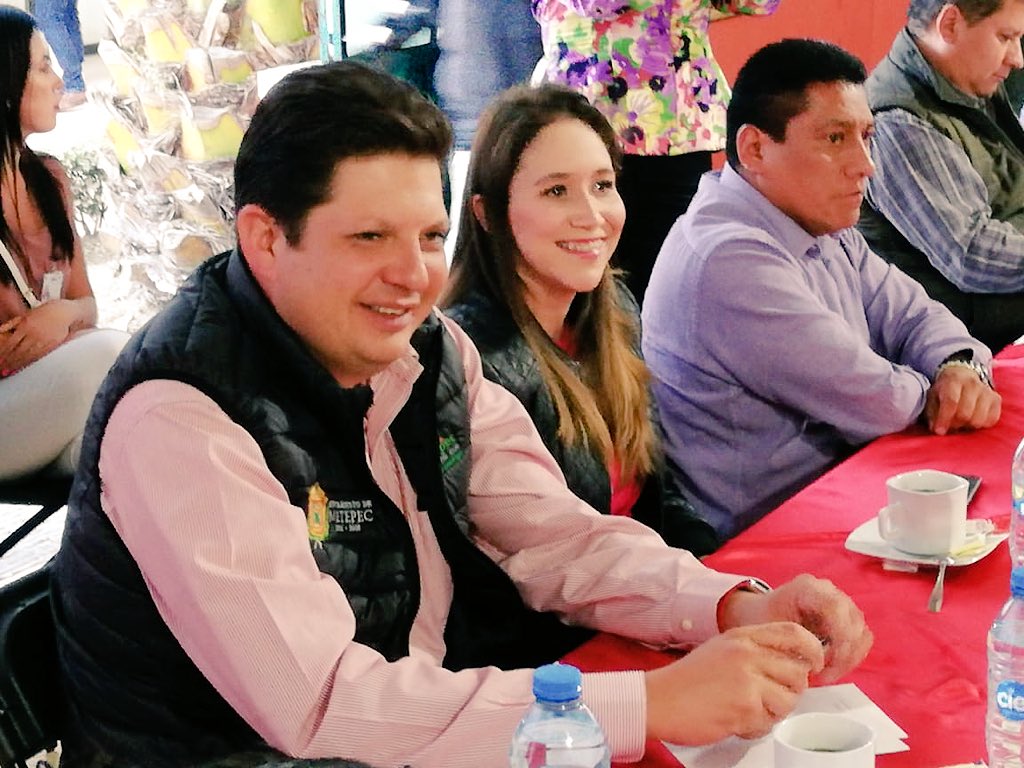 DavidLopezDLC's tweet photo. Nos reunimos en Sesión Ordinaria de Gabinete Regional VIII. Trabajando juntos logramos resultados fuertes. https://t.co/p5iWhwrdCL