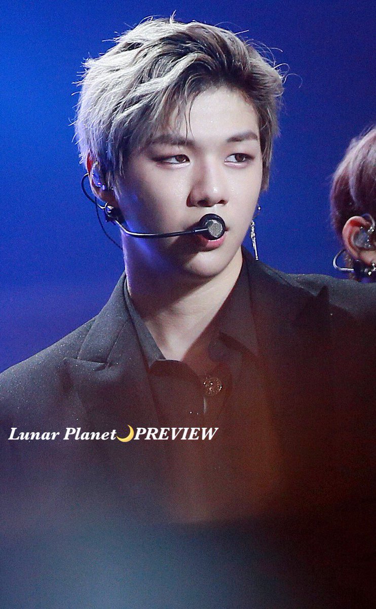 LunarPlanet1210's tweet photo. 🍑180323 뮤직뱅크 in 칠레
기승전 쏘리쏘리ㅠㅠㅠㅠㅠㅠㅠㅠㅠㅠㅠㅠㅠㅠㅠㅠㅠㅠㅠㅠㅠㅠㅠㅠ
#워너원 #wannaone #강다니엘 #KangDaniel https://t.co/ZmSw81CZr2