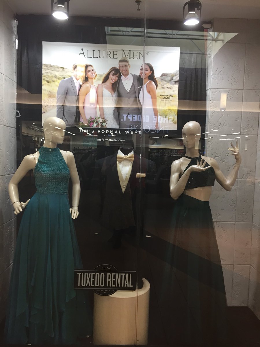 h_gformal's tweet image. Prom dress or prom tux, we got you covered! #h_gformal #promdress #promtux