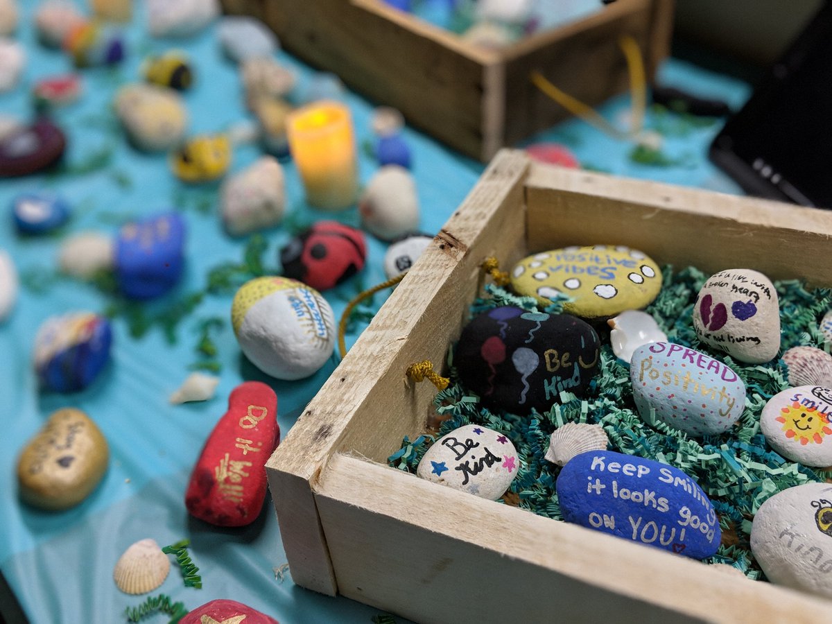 JCJHSArt's tweet photo. So much kindness shared at the 13th Annual Variety Show and Art Exhibit! Thank you for participating in the JCJHS Kindness Rocks Project.#CJHSRocks @casejrhigh https://t.co/gKb89PHvo2