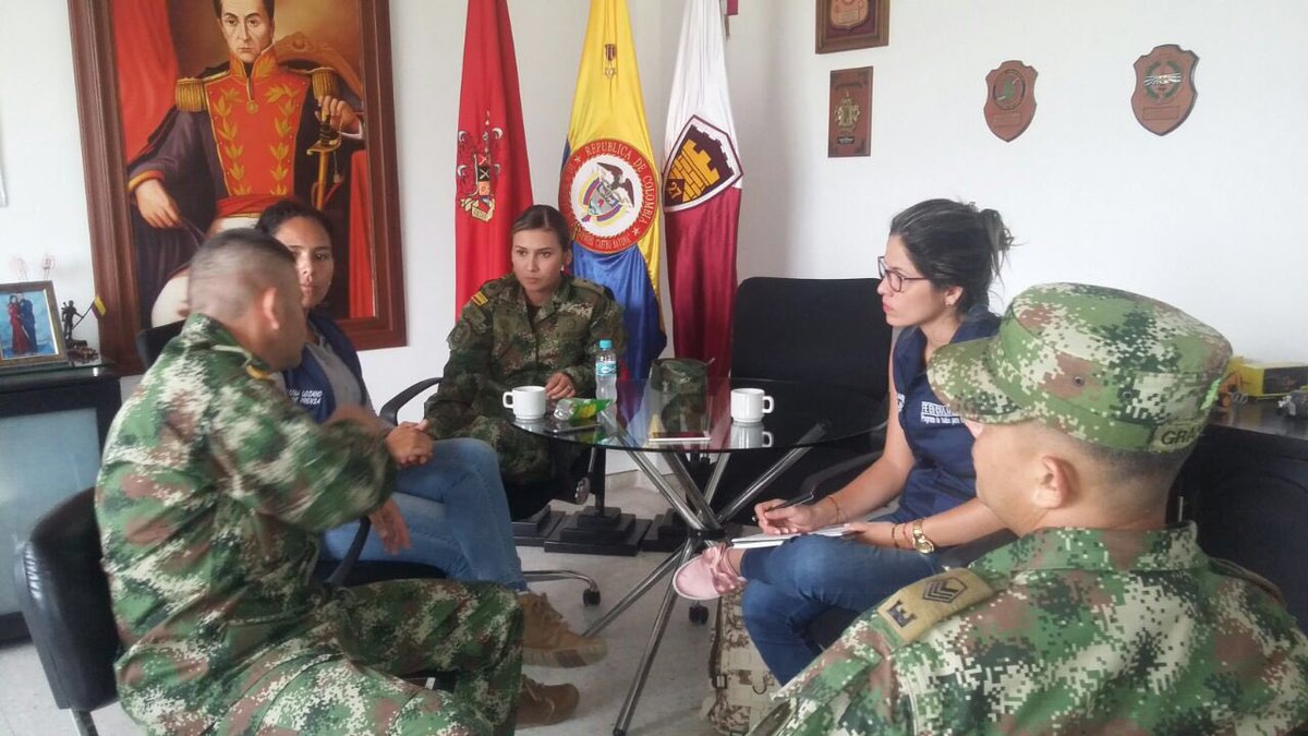 Ejercito_CAAID's tweet photo. Equipo #FeEnColombia #PasiónPutumayo analiza con #IngenierosMilitares #Bicas27 necesidades de infraesteuctura en #Putumayo para gestionar proyectos que permitan intervenir y solucionar problemáticas @Ejercito_Div6 https://t.co/CoacXlrK8x