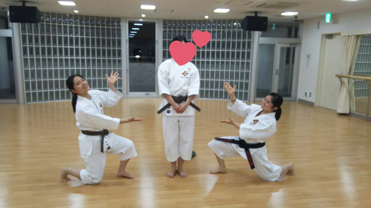 日本女子大学 少林寺拳法部 新歓情報発信中 No Twitter 一年生2人が 茶帯になりました 石塚 数物 2級 天野 家政経済 3級 おめでとう 春から日本女子大学 Jwu 武道 少林寺拳法