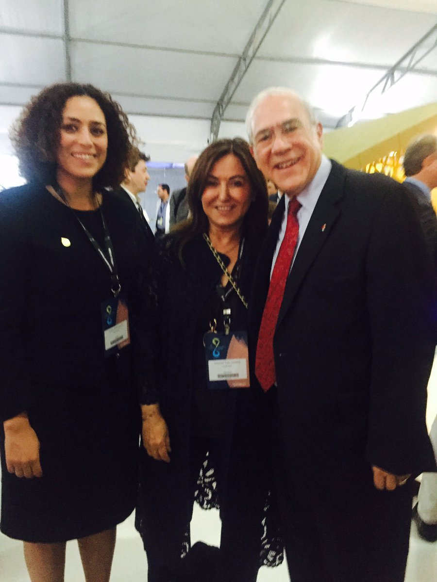 Fière d'avoir animé la session du prix Hassan II, d'avoir  eu le privilège de présenter la biographie du SG de #ocde qui l'a reçu!