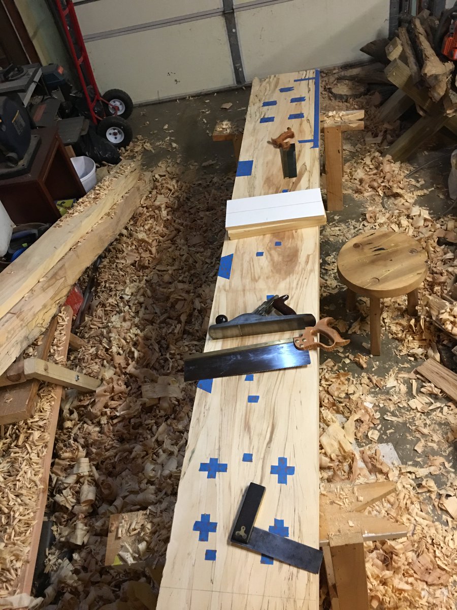Robie1373's tweet photo. I desperately want to put a face vice on this (thin long strip on edge) but I haven’t come up with a workflow that justifies it. I can think of lots of workflows where the screws would be annoying, though. Moxon instead? @RudeMechanic #lowbench https://t.co/Uese7gc7Ja
