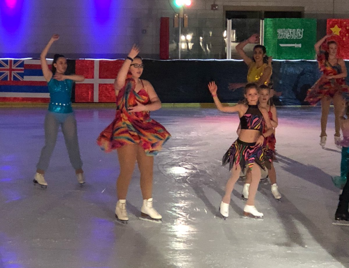 TheWerlinger4's tweet photo. Successful show tonight! Two more to go! #IceShow2018 @EPFigureSkating #EPFSC #FigureSkatingRocks https://t.co/cfuDuMmIvo