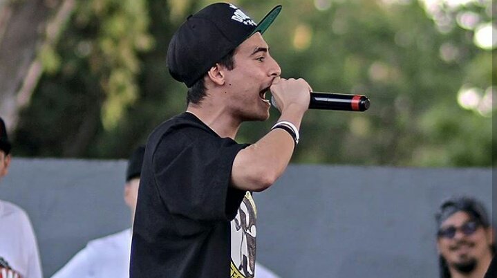 El Estilo Libre tweet media