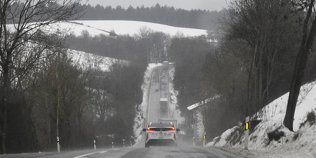 ToyotaMotorCorp's tweet image. And they’re off! #TeamACP traverses snow-covered France on their 7,000 km trek to Dakar in a #PriusPHV. Be sure to follow along as they drive to their next stop, Morocco! Team ACP background: fal.cn/49aP #StartYourImpossible