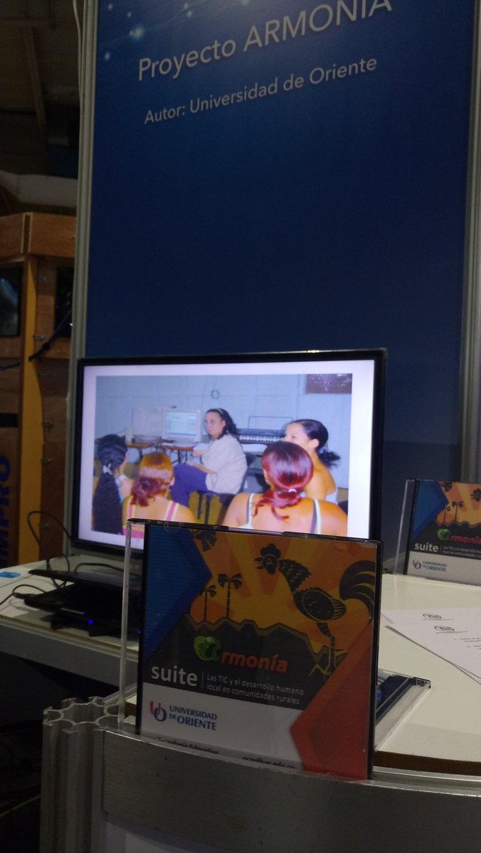 henryraul's tweet photo. La @UOCuba exponiendo resultados científicos y de innovación de avanzada en el campo de las ciencias informáticas y la electrónica en @InformaticaHab. @dirinfo_mes @CubaMES #Informatica2018 #Havana #CubaInformatiza #Cuba https://t.co/M0mYBWQLFC