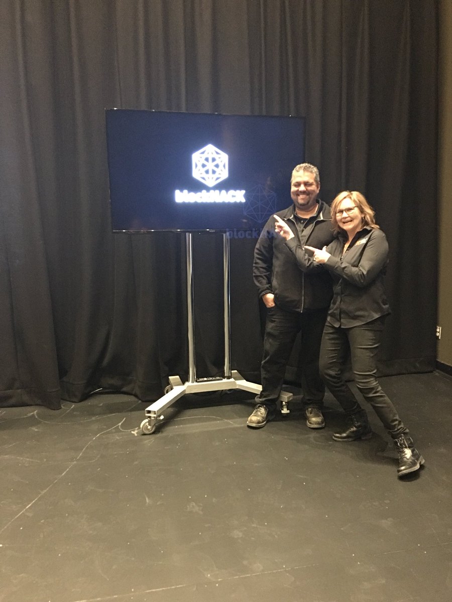 GCHBEC's tweet photo. MTAV Audio you make events so cool! @ #blockhack2018 https://t.co/6mCY20bwZy