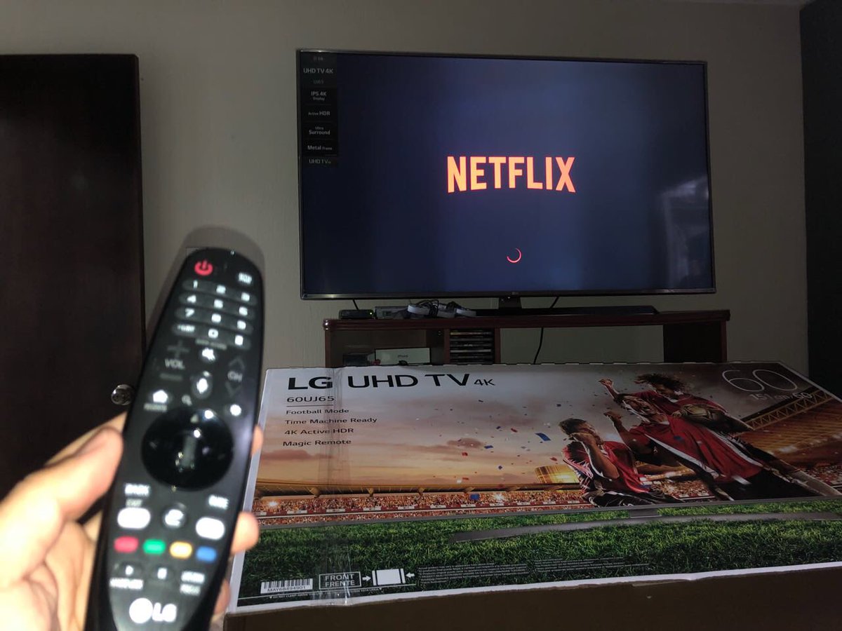 BettoServent's tweet photo. Habemus TV nueva ! 📺 

En esta casa seguimos preparándonos para la copa del mundo FIFA en Rusia 2018. ⚽️ 🏆

LG UHD TV 4K 60”

#LG #UHD #TV #4K #60” #IPS4KDisplay #ActiveHDR #UltraSurround #HarmanKardon #MetalFrame #FootballEdition #TimeMachineReady #FootballMode #MagicRemote https://t.co/XWDbZFSXfJ