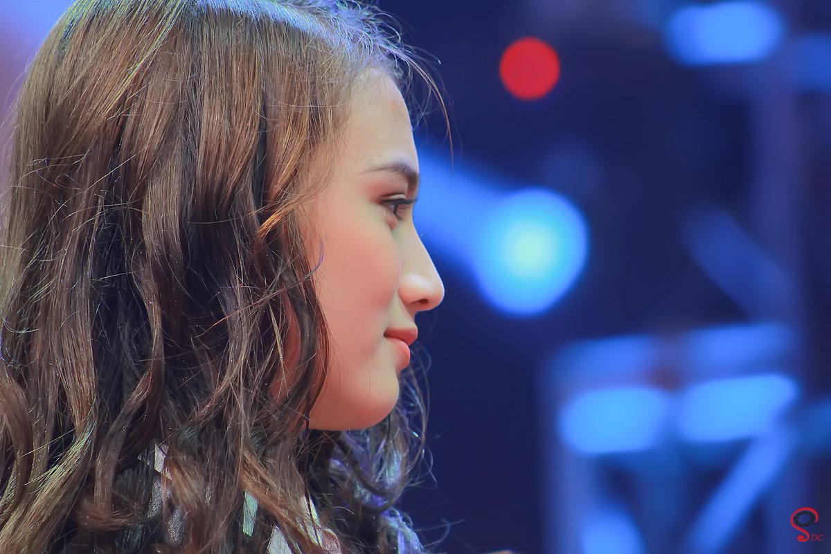 Happy Birthday &amp; Happy Graduation <a href="/melodyJKT48/">M</a> semoga ceria dan bersinar selalu dimanapun kamu berada.. #MelodyGoldenJourney #MelodyGraduationConcert