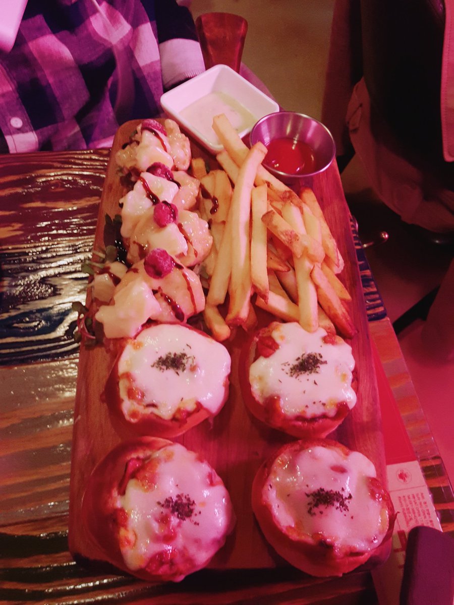 crystal :D (@bnbbbnnnbb) on Twitter photo 