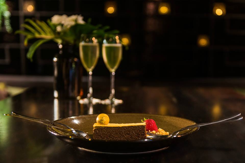 Does date night get any sweeter? We don't think so! #localenoosa #noosa #visitnoosa #noosaheads #visitsunshinecoast