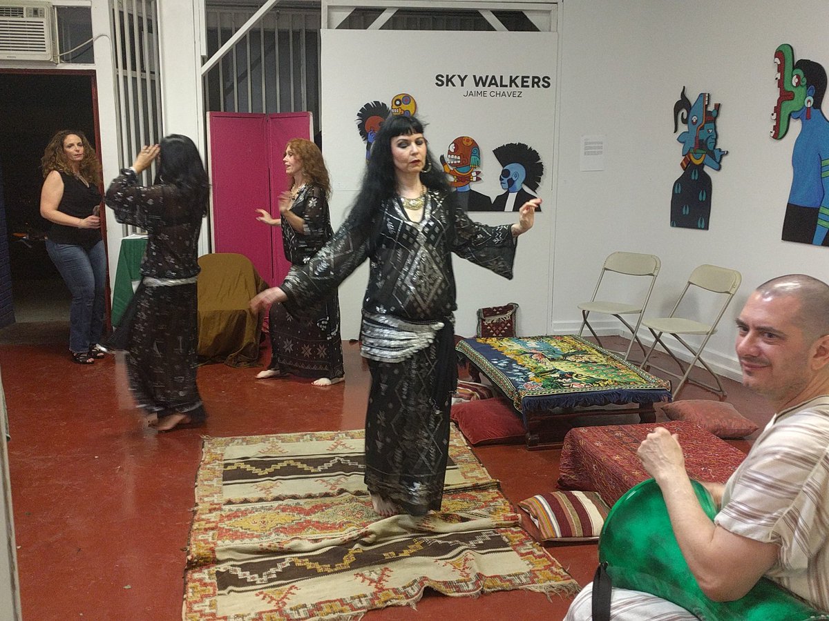 KnoMore's tweet photo. Minutes before a belly dance show at @Avenue50Studio.

A your of the history of the art from around the world. Last show was the best I've ever seen.

@THR @losangelesfests @LAWeekly @LAist @latimes @discoverLA https://t.co/nta3GRMXLv