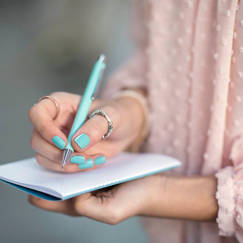 The weekend's shopping exploration is 'Closer Than You Might Belém' with this perfect blue hue. 💎 

Shop the shade or get an <a href="/OPI_PRODUCTS/">OPI</a> polish at all Bodycraft outlets. 

To book, call us at 08048903312 or click: form.bodycraft.co.in/on_bill

#Bodycraft #FeelBeautiful