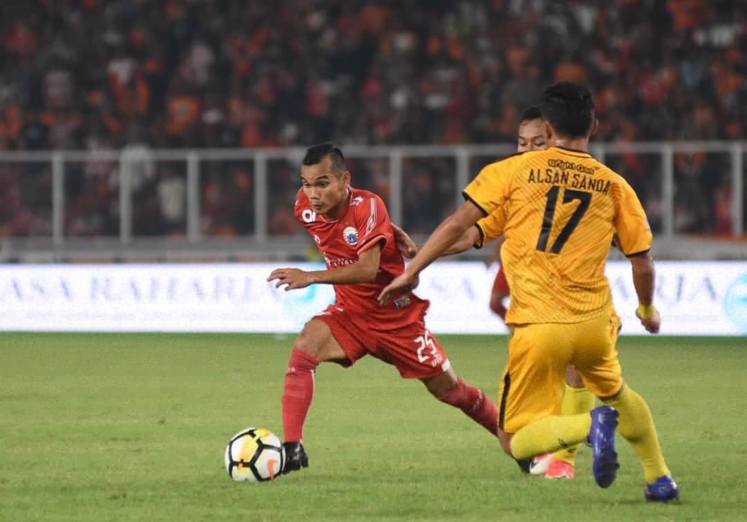 Coach <a href="/StefanoCugurra/">TECO🇧🇷</a> hanya memberikan istirahat sehari bagi pemainnya usai bermain imbang tanpa gol di laga pembuka <a href="/Liga1Match/">BRI Super League</a>. Minggu, (25/3/2018) sore <a href="/Persija_Jkt/">Persija Jakarta</a> akan kembali berlatih di lapangan Sutasoma Halim 👊👊🐯

#PersijaJakarta
#PersijaSelamanya