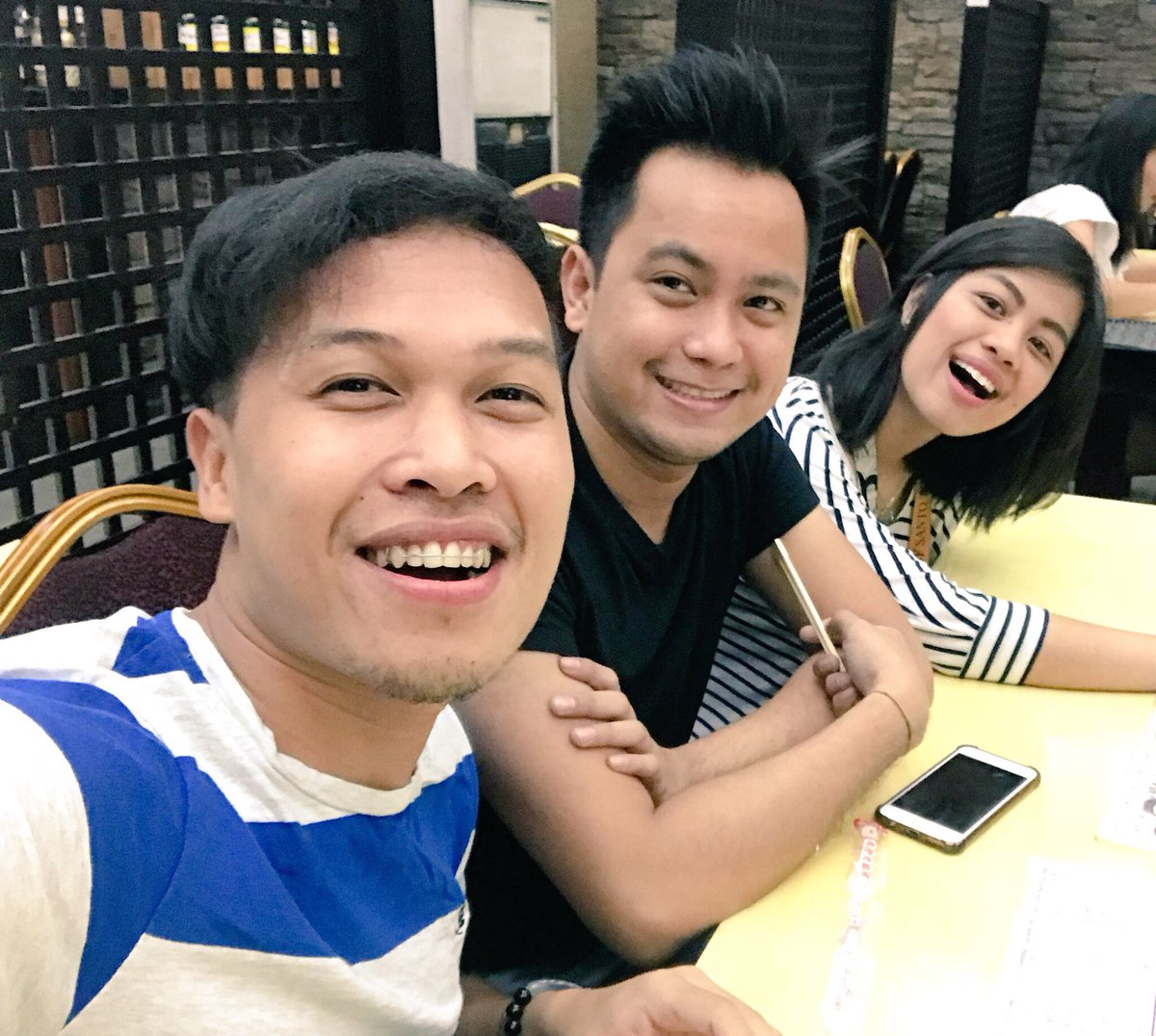 iJUSTINjoylife's tweet photo. Lunch out with the gang. โค๏ธ We will miss you, Mam @mariakrisandra! ๐ Thank you for eveything! ๐๐ #KhaeTnxBye #NihonBashitei #ErmitaManila https://t.co/TCLW0xeyxA