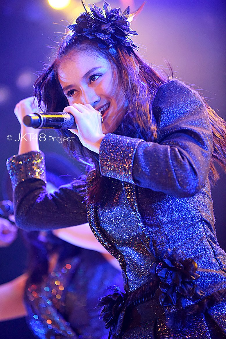 Teringat ketika debut pertamamu di JKT48, seakan waktu berlalu sangat cepat hingga kamu menyatakan kelulusanmu. "Ini bukan perpisahan namun adalah awal yang baru," katamu. Selamat ulang tahun @melodyJKT48, bersinarlah selalu! #MelodyGoldenJourney