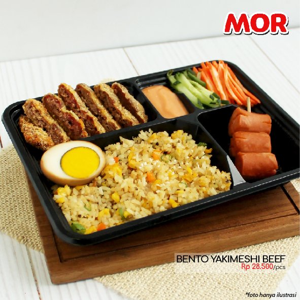 MORStore's tweet photo. Lunch time paraMOR! cobain salah satu menu favorit dari MOR.. Bento Yakimeshi Beef, dijamin pas banget diperut! terdiri dari nasi goreng, beef furai, telur dan sosis yang buat makan siangmu makin komplit! π
#MORstore #MORmenu #Yakimeshibeef #lunchtime #foodie #foodgram https://t.co/oOQseChJuT