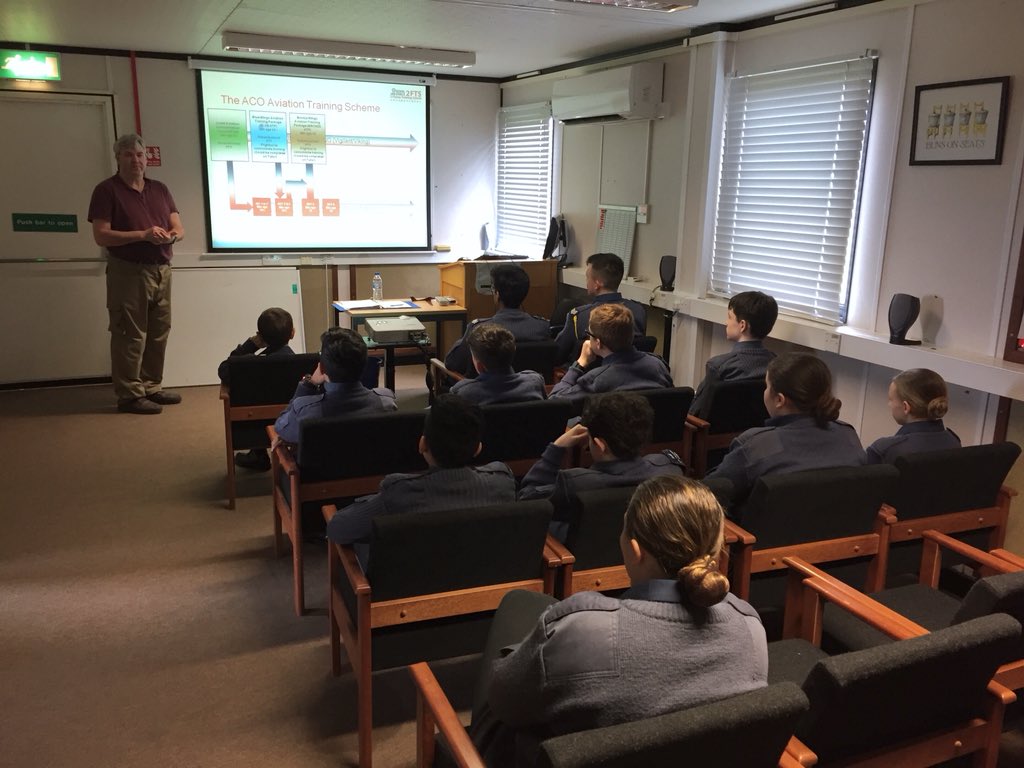 1367sqnATC's tweet photo. @1367sqnATC @210AirCadets @30FATC undertaking morning brief and the theory of flight on their PTT slot today. ✈️
#team1367 #team210 #team30F #whatwedo #aircadets #PTT #Training #theory
@aircadets @ComdtAC @RCWalesandWest1 @no1welshatc https://t.co/xDXgiIR2Xm