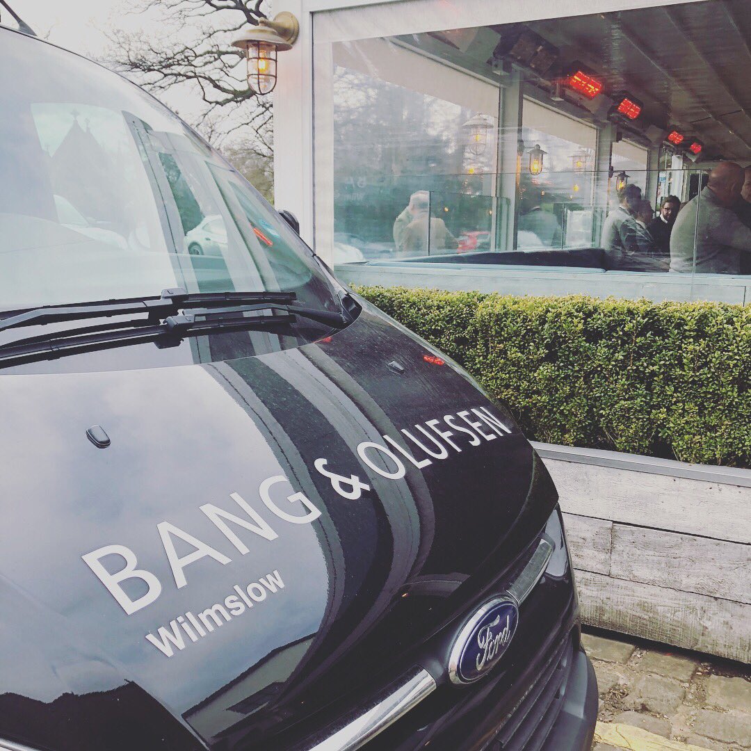 BeoWilmslow's tweet photo. Nice turnout for yesterday’s event @Piccolino_Ald with our partners @PorscheWilmslow @stjamessplace . Lots of fun! https://t.co/CbBhYndJ34