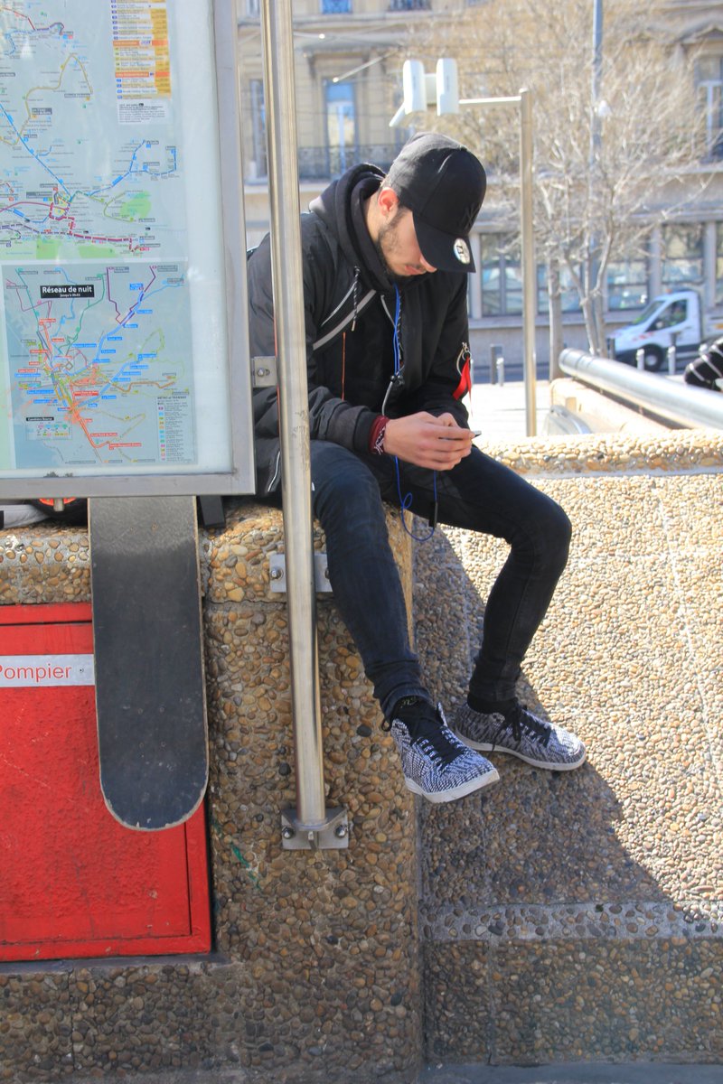 TokasssFamily's tweet photo. Pour le quatrième membres présentez voici un de nos quatre membres originelle, le tracer et free runner Sad ! https://t.co/ucLpnCmC1r