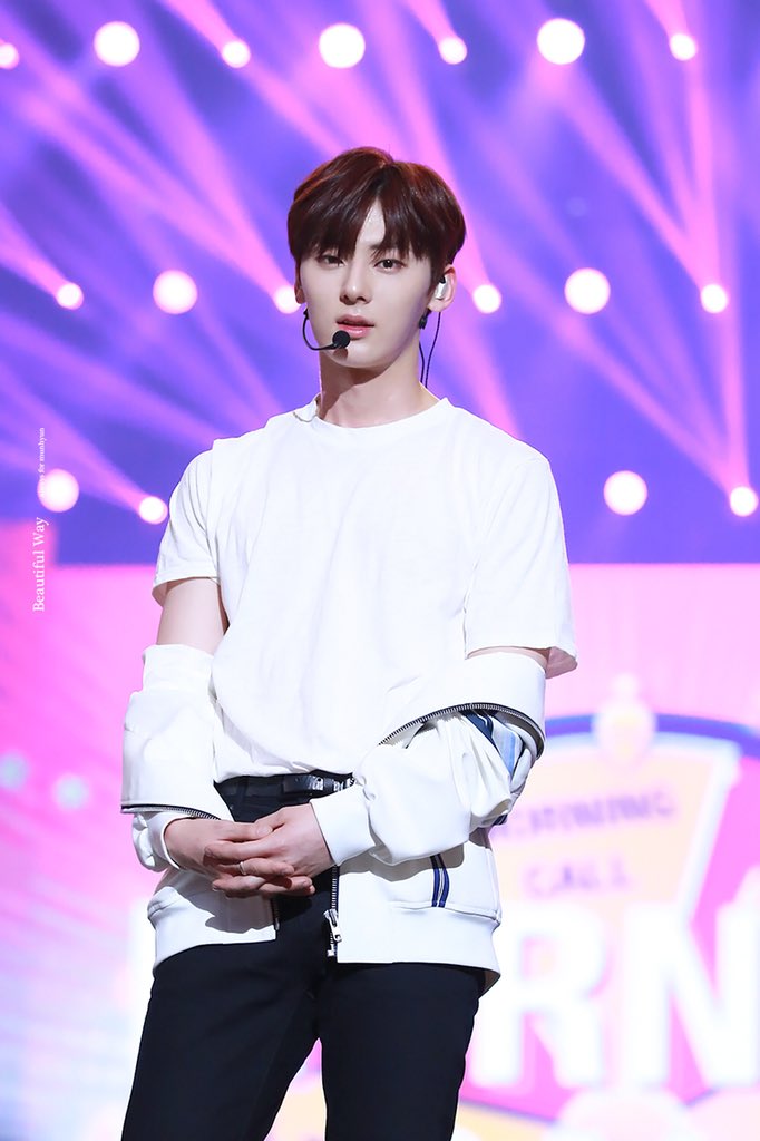 wanna one pics tweet media