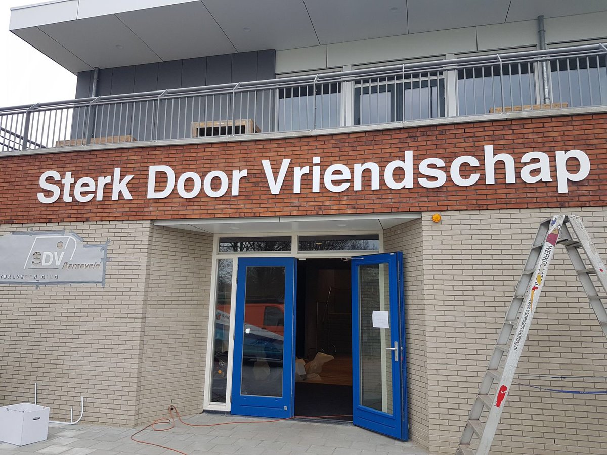 Dit beeld zegt alles! De ladder staat symbool voor onze topvrijwilligers :-) #altijdaanhetwerk