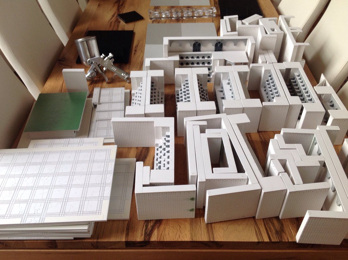 Bishmeister1's tweet image. All prepped for a day of painting, weather is good, new spray gun arrived ten minutes ago, let&apos;s get it on. #Darkholds #DisplayTable #ByzantiiCatacombs #DarkAgeDungeonCrawler @DarklandsMierce #Salute2018