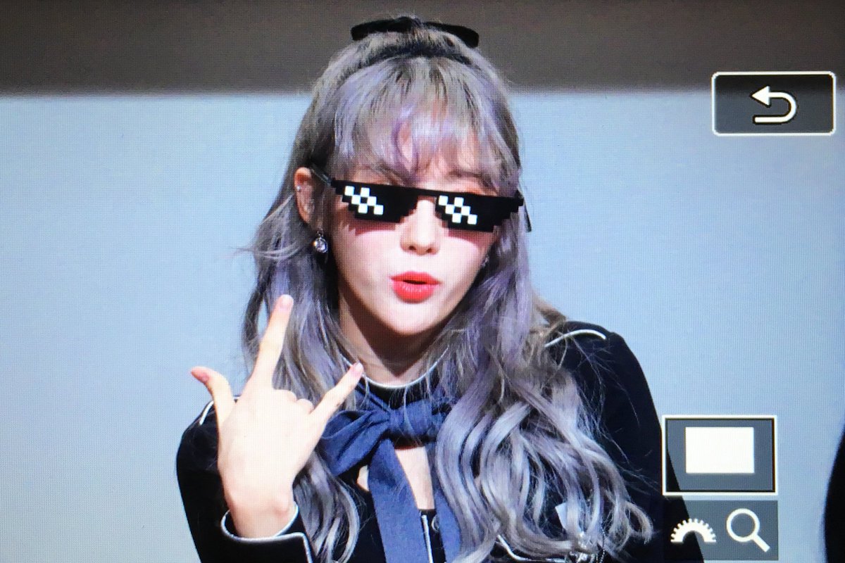 _Sostenuto's tweet photo. 180324 팬싸인회 프리뷰
#우주소녀 #루다
#WJSN #LUDA
@WJSN_Cosmic

ㅎㅎㅎㅎ;;!! https://t.co/8jflC9y6V1