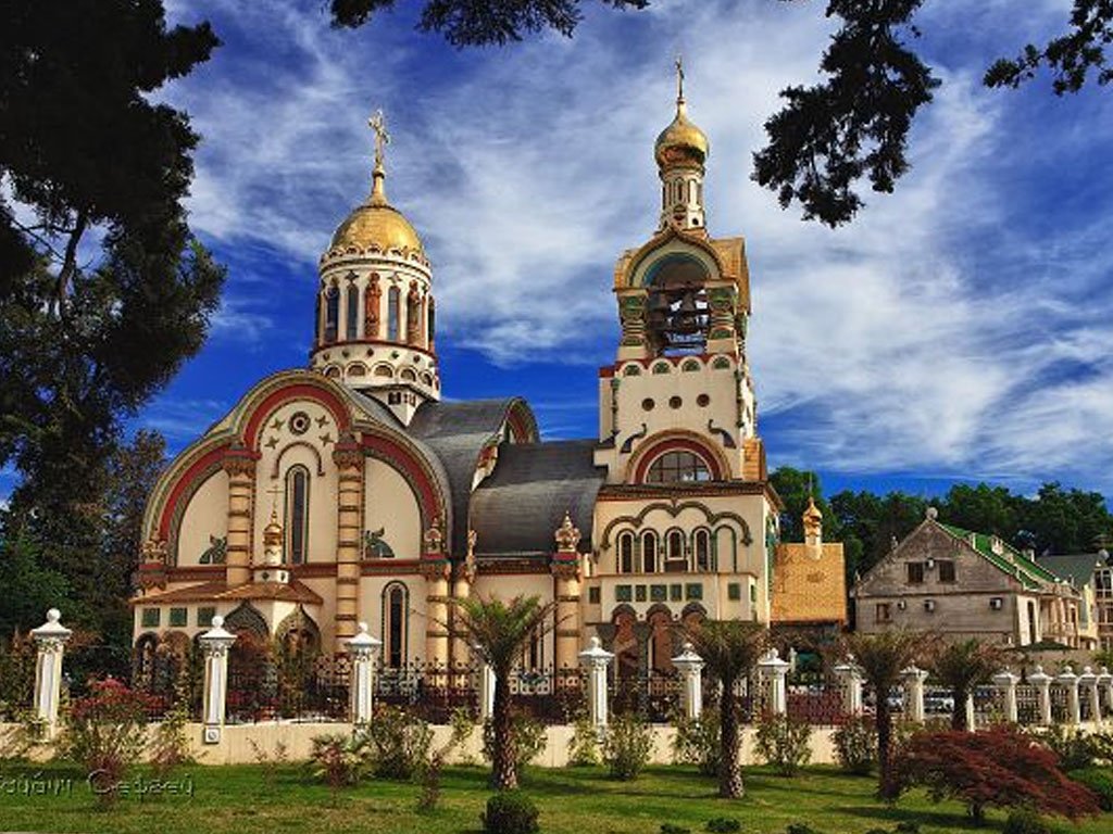 Церковь в городе