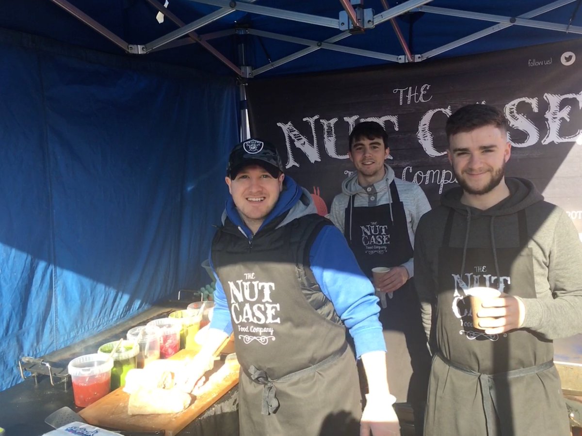 NutcaseCo's tweet photo. No filter just pure sunshine and pure good boys cooking the tastiest Vegan burgers on the planet 😝 get down to @douglasmarket for a delicious Nutburger in the sun 🔥 #nutcasefoodco #nutburger #supportlocal #corkfood #corkvegan #whatveganseat #veggieburgers https://t.co/30I5E9DFdQ