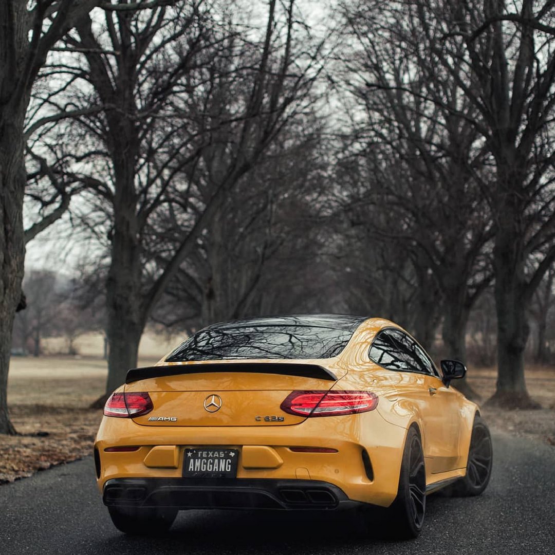 KeyProtek's tweet photo. 🐝 Yesterday is but today's memory, and tomorrow is today's dream.

#mercedes #mercedesbenz #benz  #c63 #E300 #CL500 #CClass #mercedeslove #mercedeslife #keyprotek #mercedesAMG #amg #benzamg #benzlife #benzin #benzmafia #luxury #fall #yellow #blackandyellow

Credit: @csexy.3 https://t.co/cp2WmTJyGA