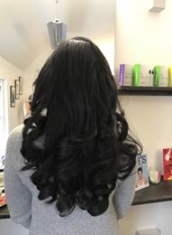 VisagePinner's tweet photo. Beautiful blow-dry with bouncy curls! Call now on 02084292143 to book an appointment and get this look. 
Stylist:Claudia
#hair #hairdressing #curls #blowdry https://t.co/taqHntPzxF