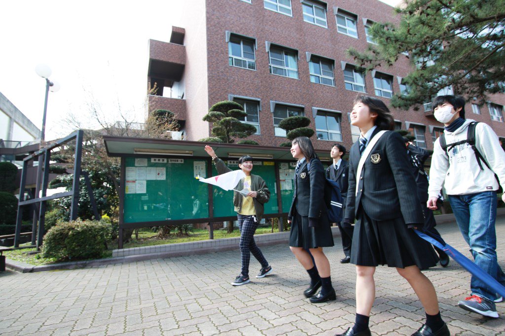 熊本学園大学 新高校2 3年生を対象とした 春のキャンパス見学会 相談会 が本日開催され 県内外から高校生 保護者あわせて約140名の参加がありました ご参加いただいた皆さま ありがとうございました 詳細は公式hpで T Co B1rhstouu0