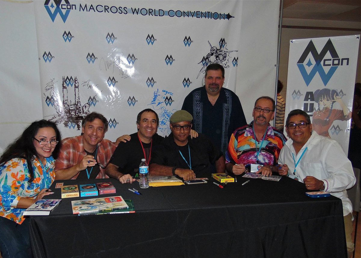 jonathanfahn's tweet photo. #FBF... to #MacrossWorld 2015! Fantastic #USRenditions panel!@davidkriddick @DorothyFahn #TomFahn @AnimeLosAngeles #AlecOrrock #LesClaypool #VictorGarcia @AnimeExpo @Anime @TheAnimeNetwork https://t.co/ULvTJ7hlX2