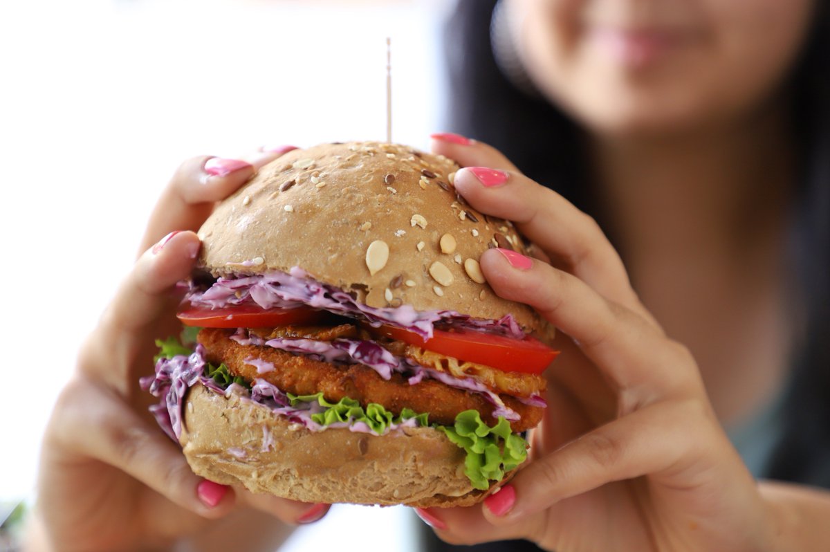 Inner_Chef's tweet image. Let this Saturday be about happy vibes and burgers!
#saturdayvibes #foodporn #foodforthough