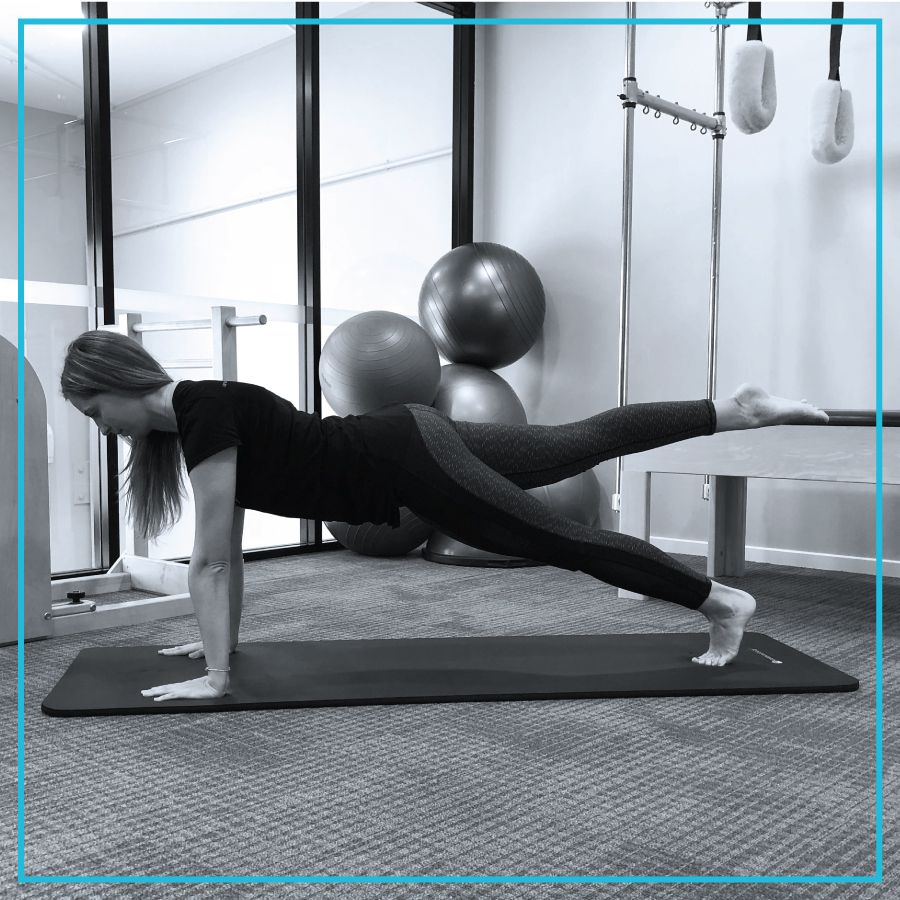 TBROaustralia's tweet photo. March Matness - Leg Pull Front
Two great exercises for the whole body that will leave you feeling energised.
#thebodyrefineryonline #legpullback #marchmatness #marchmatness2018 #pilates #matpilates #pilatesinstructor #fun #fitness #workout #pilateslovers #lovepilates https://t.co/3yGTVtds1j