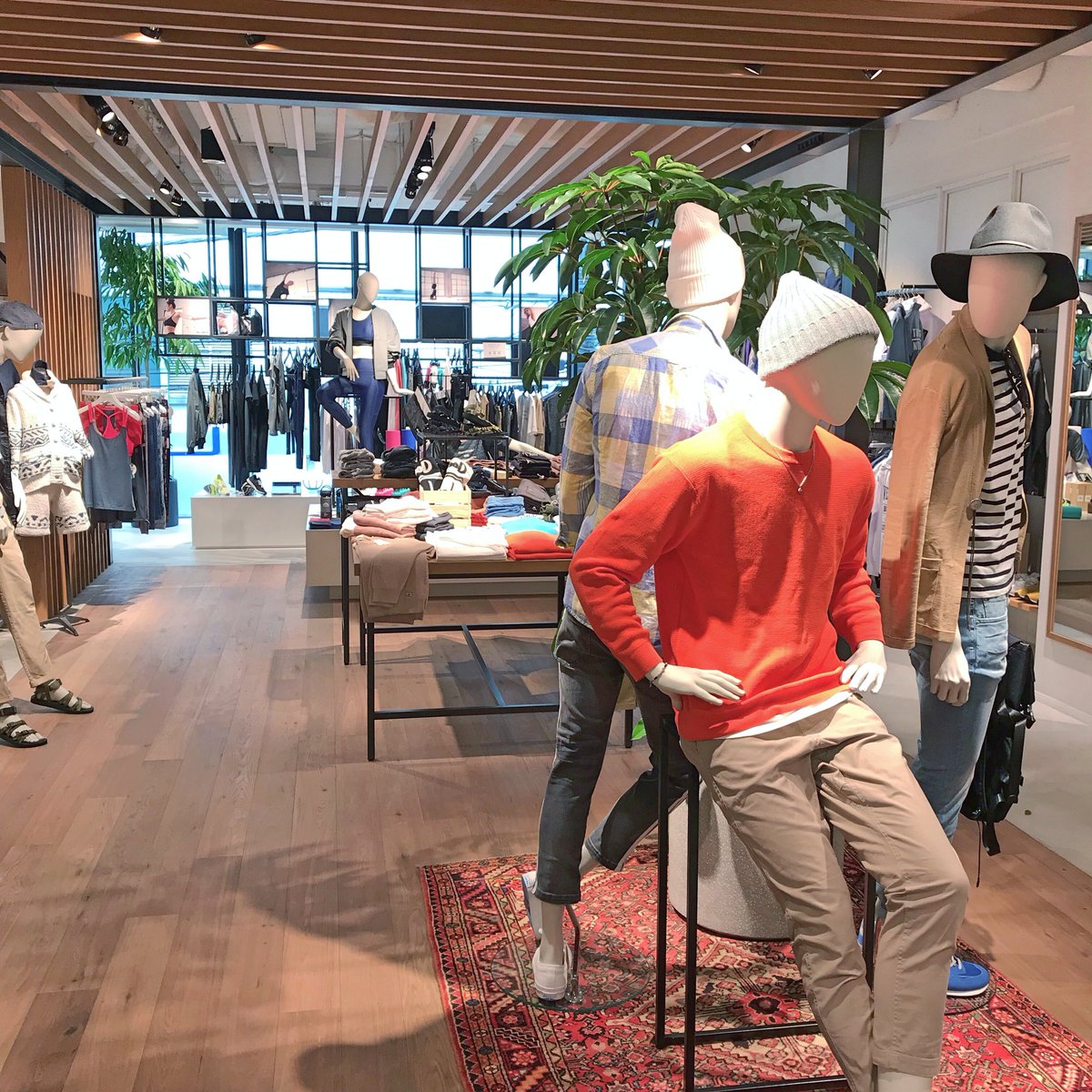 bayflow_'s tweet photo. BAYFLOW吉祥寺
WOMENS &MENS
.
.
#bayflow #kichijoji #bayflowkichijoji #flowlife #flagshipshop #cafe #yoga #yogastudio
@bayflow_inc
@bayflow_kichijoji https://t.co/BxmQDhGkrl