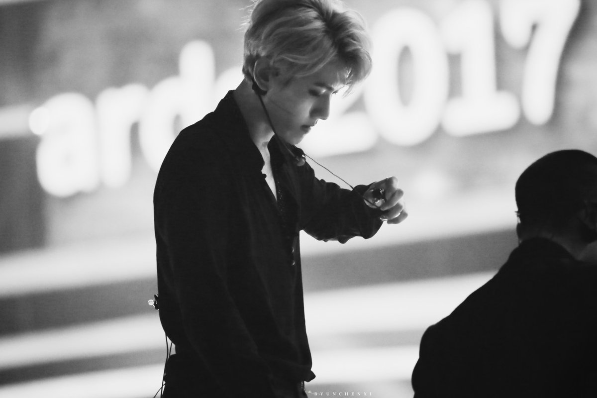 WhatIsBaekToday's tweet photo. ที่เรียกว่าหนูแบคๆ💕💕 จริงๆแล้วเคยเรียกหนูแบคว่าแด๊ดดี้บ้างมั้ย??? 🔥🔥🔥 https://t.co/4Flpe1fUy8