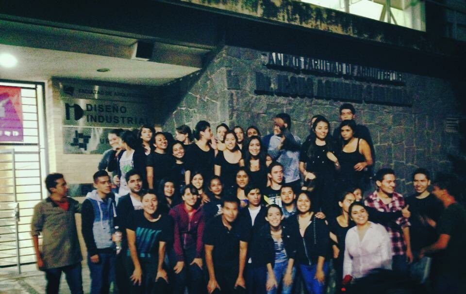 MonicaFreNo's tweet photo. #instagoglios #UNAMDI @GraduacionMX https://t.co/gXJFOR3VSv